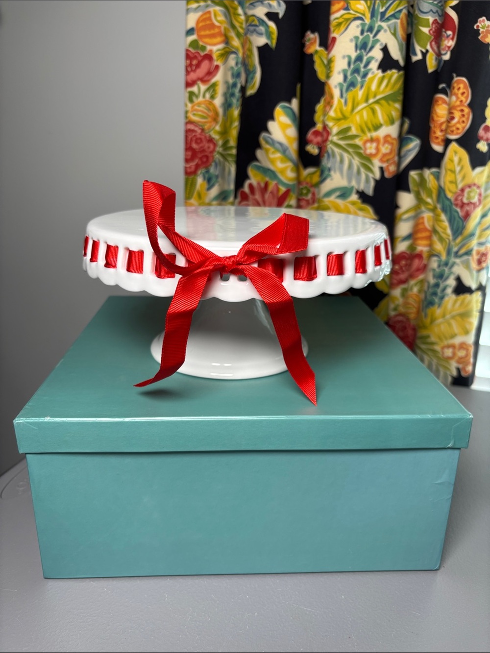burton + BURTON White Porcelain Cake Red Ribbon Stand Party Display 8” - Picture 2 of 7